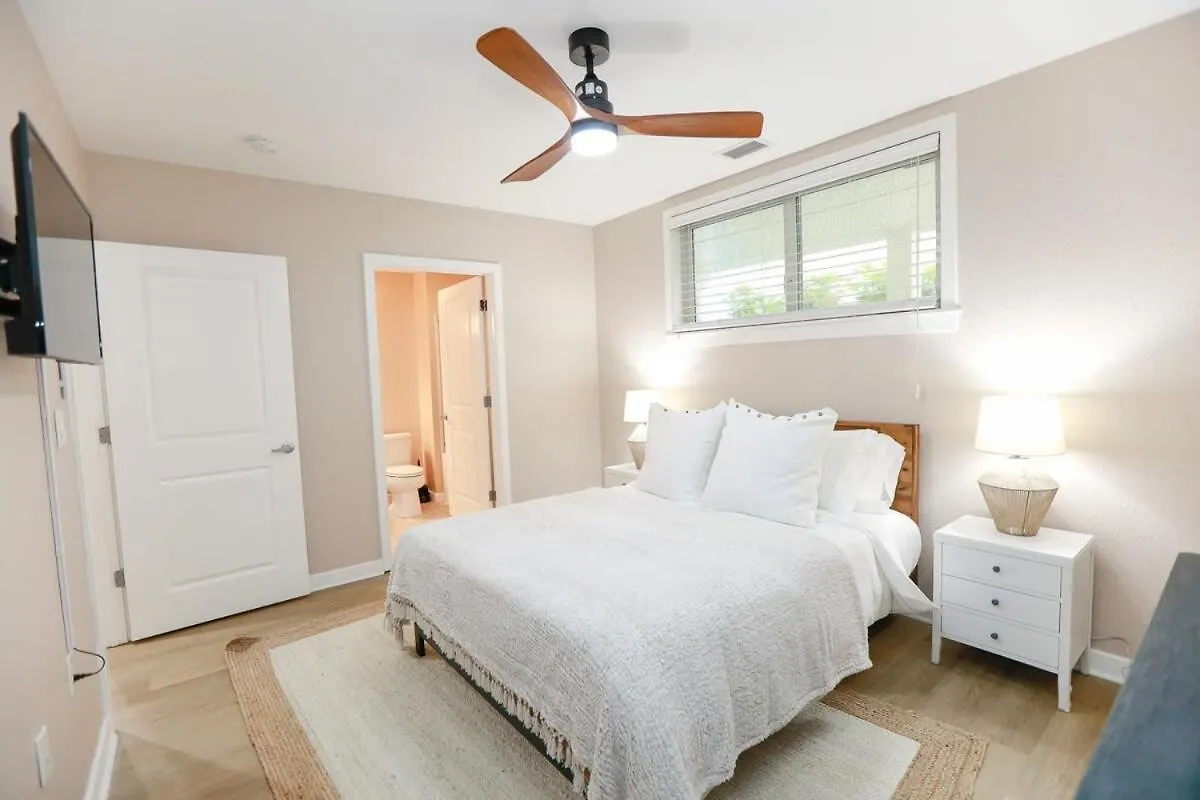 Sojourn Sanctuary Seaside Escape 3 Br Apartment Virginia Beach
